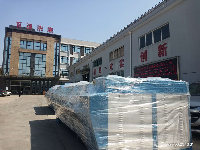 百?gòu)?qiáng)洗滌設(shè)備-洗脫機(jī)，烘干機(jī)，燙平機(jī)發(fā)貨四川
